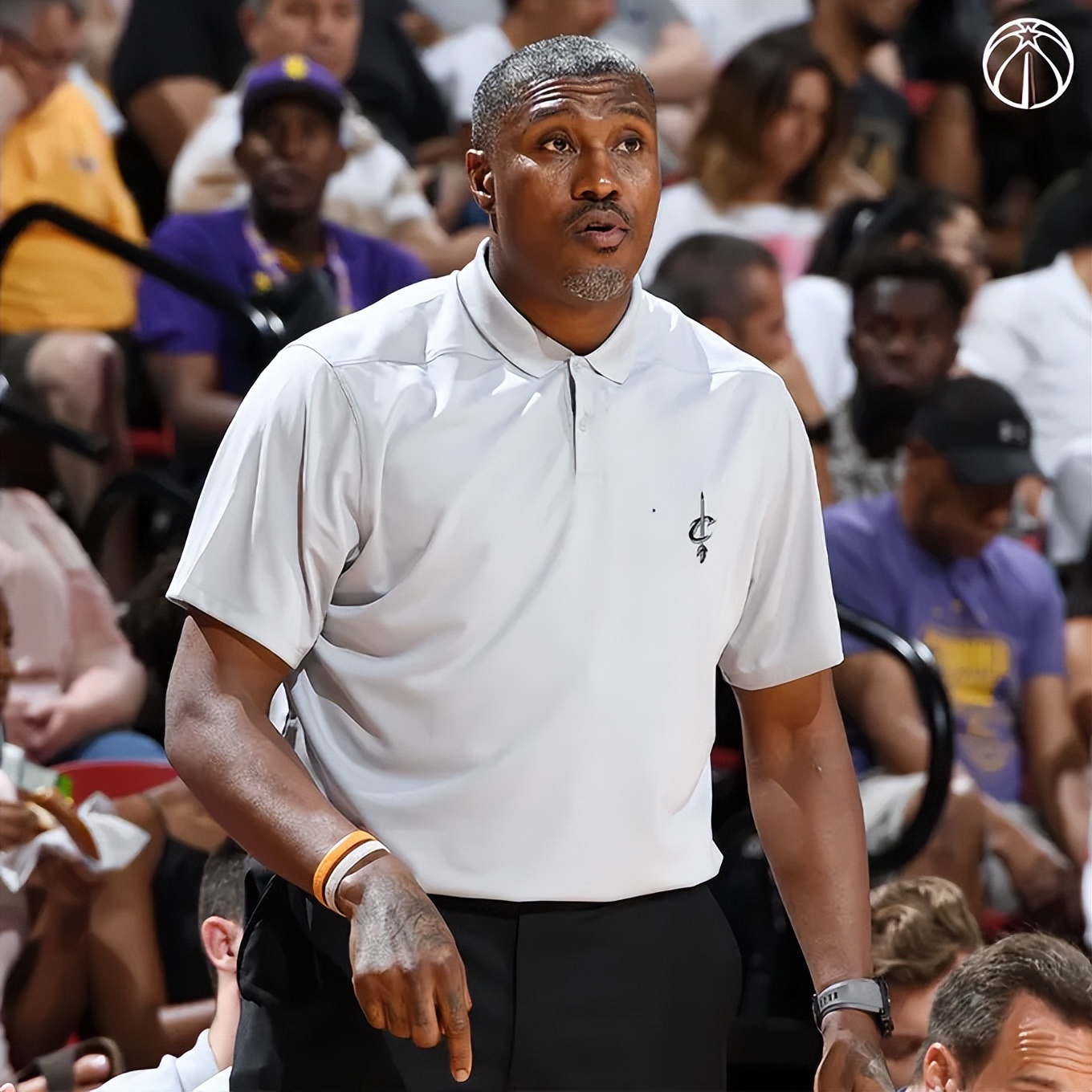 关于洛杉矶湖人内部会议纪要流出——关键时刻强势反弹；亚冠使命明确；训练强度明显提升的信息