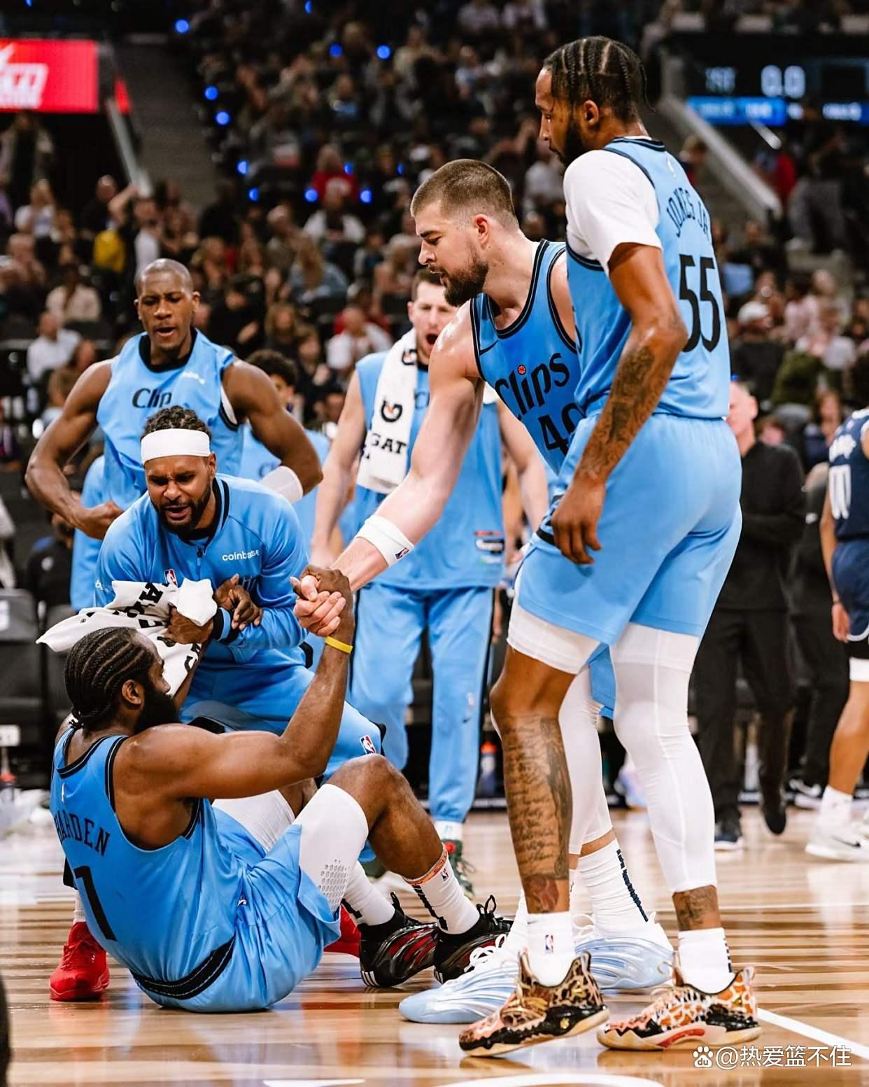 赛地聚焦：荷甲冲刺阶段热度飙升；底特律活塞再遭质疑；更衣室稳定；轮换策略成焦点的简单介绍