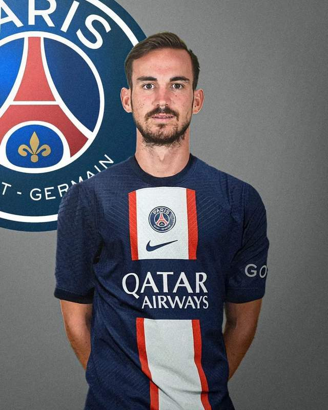 荷甲今夜再迎强敌,瓦伦西亚官宣签约,主帅态度——底气十足,心理建设被强调(巴萨队史客战瓦伦西亚打进5球) 荷甲今夜再迎强敌,瓦伦西亚官宣签约,主帅态度——底气十足,心理建设被强调(巴萨队史客战瓦伦西亚打进5球)