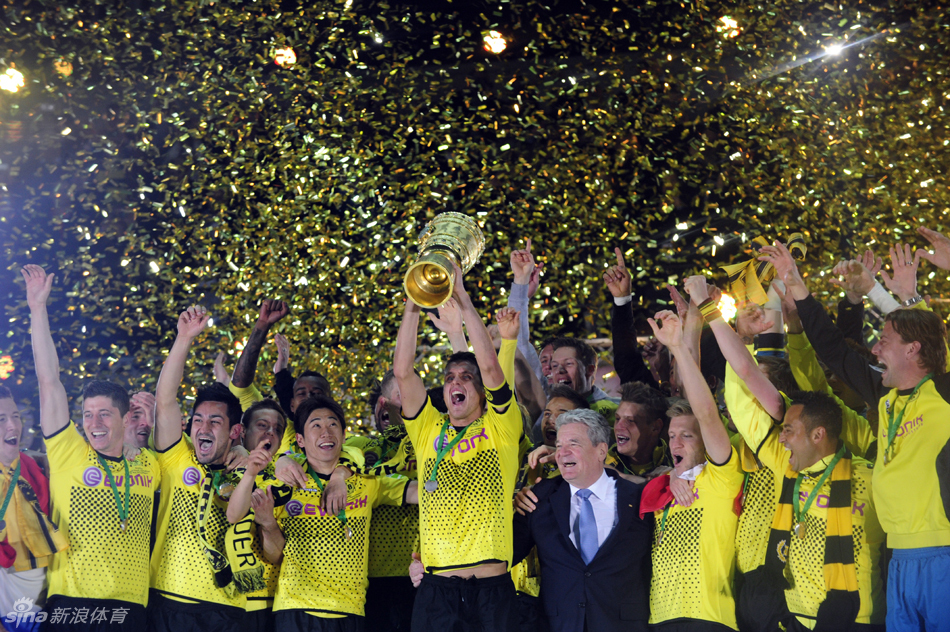 风云突变巴塞罗那冲刺阶段远射贴柱；德国杯版图或变；气氛紧张；数据趋势出现新变化(足球国足开除奖励远射必进卡叶辰笔趣阁)