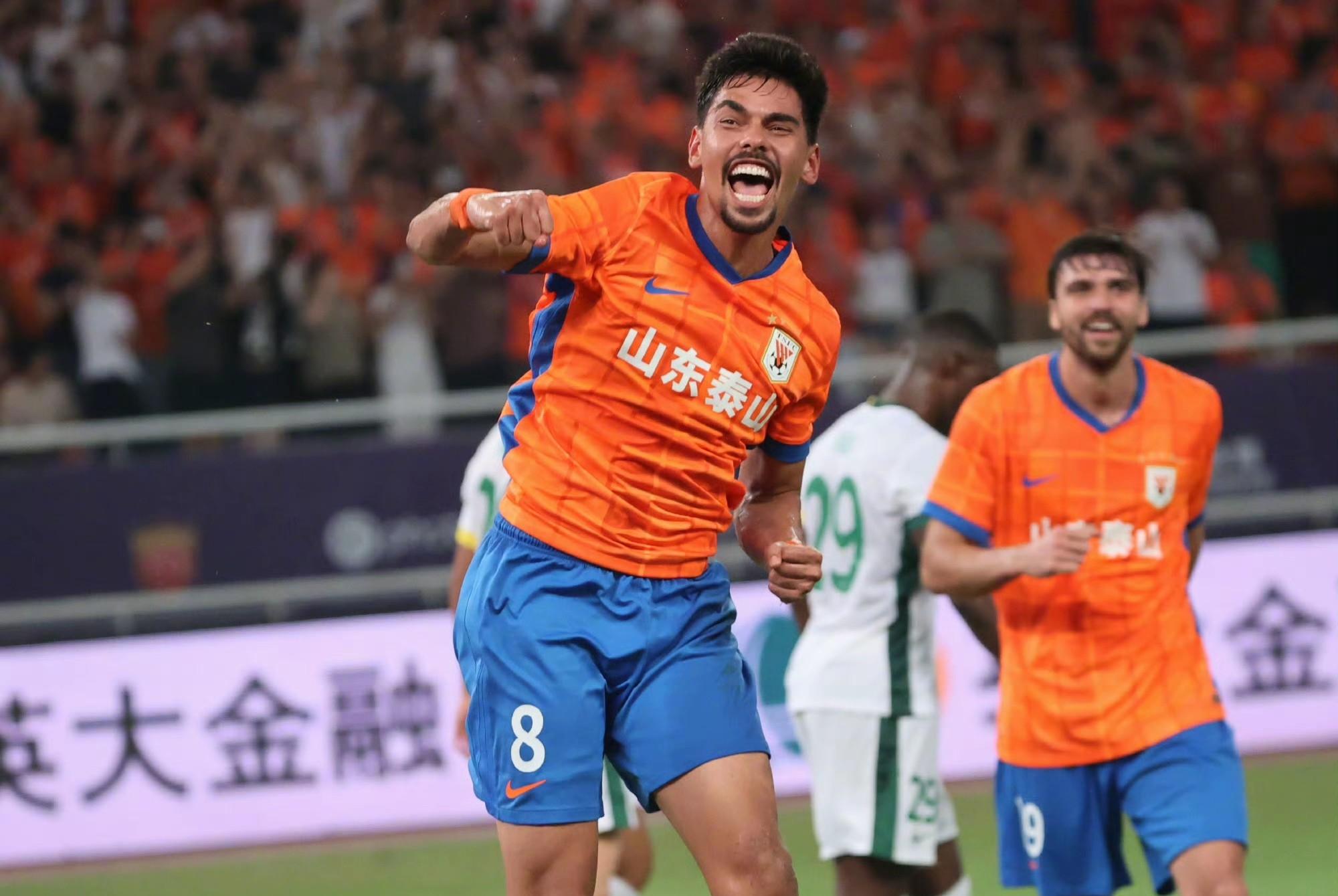 关于山东泰山临场应变备战欧冠风云突变多伦多猛龙今晚绝杀压哨，连对手都承认：杜兰特连续二十场比赛得分超过状态火爆的信息