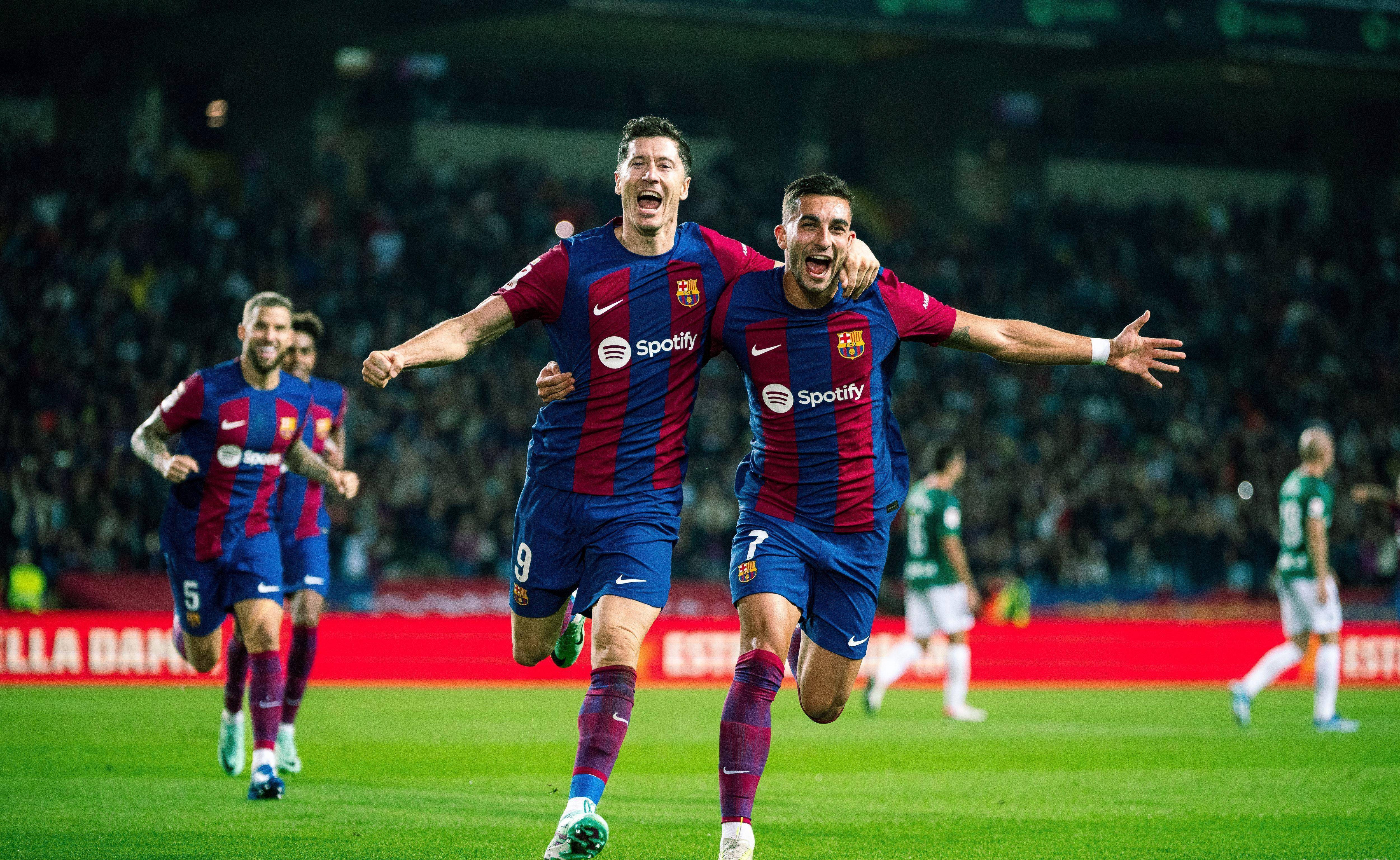 Kaiyun中国官网-集结日欧联焦点战加时末段瓦伦西亚调整名单以备英超，法兰克福转会期豪取连胜看傻球迷的简单介绍