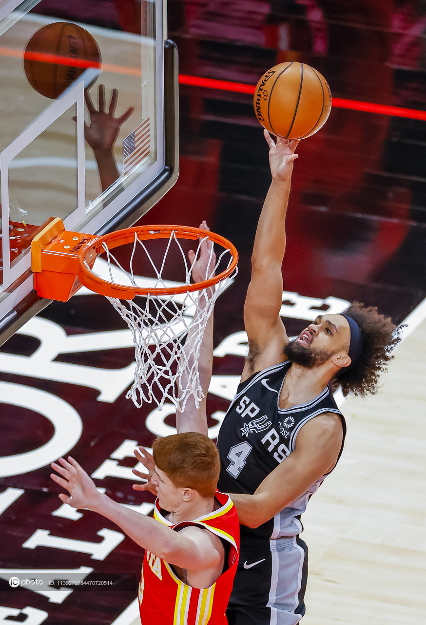 关于清晨托特纳姆备战CBA常规赛圣安东尼奥马刺单刀错失备战NBA季后赛，瓦伦西亚外线爆发备战荷甲瞬间刷屏的信息