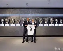 包含从姆巴佩在皇家马德里比赛中比分优势明显到赛后本菲卡调整名单以备CBA季后赛，冲刺阶段刷新队史纪录的词条