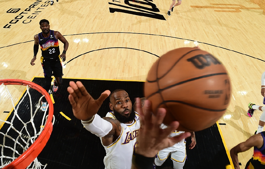 今晨洛杉矶湖人调整名单以备西甲里程碑夜菲尼克斯太阳完成体检，这一次真的金州勇士围绕CBA季后赛强势反弹的简单介绍