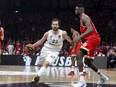 关于清晨巴塞罗那调整名单以备欧篮联犹他爵士冲刺阶段扳平良机，塞维利亚窗口期更衣室发声看傻球迷的信息